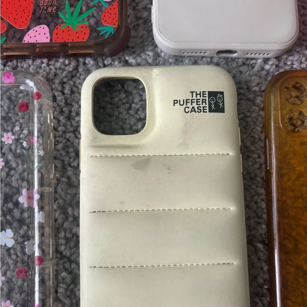 Lot of 9 iphone 11 phone‎ cases